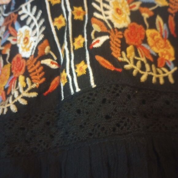 Jodifl Embroidered Muslin Tunic Dress - Picture 5 of 12
